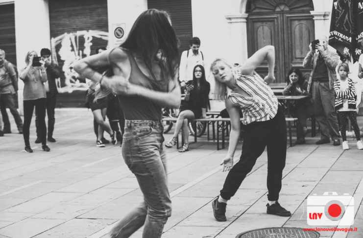 DANCEPROJECT FESTIVAL 2018 – Esibizione in Piazza Cavana, Trieste – Foto di Fabrizio Caperchi